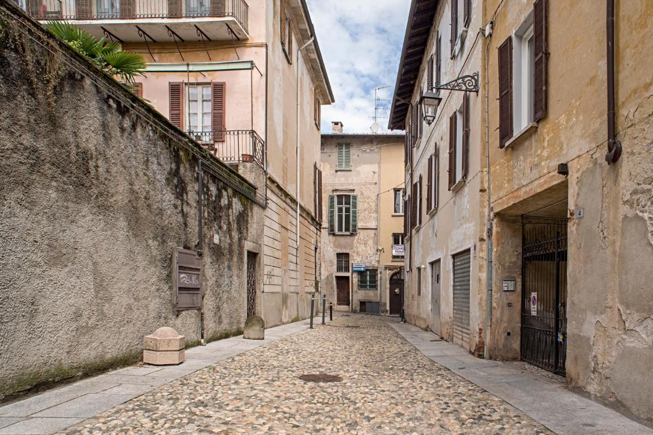 Cortile Del Forno Nel Centro Storico Leilighet Arona Eksteriør bilde