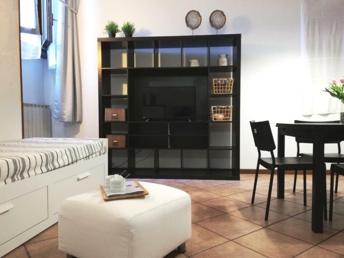 Cortile Del Forno Nel Centro Storico Leilighet Arona Eksteriør bilde