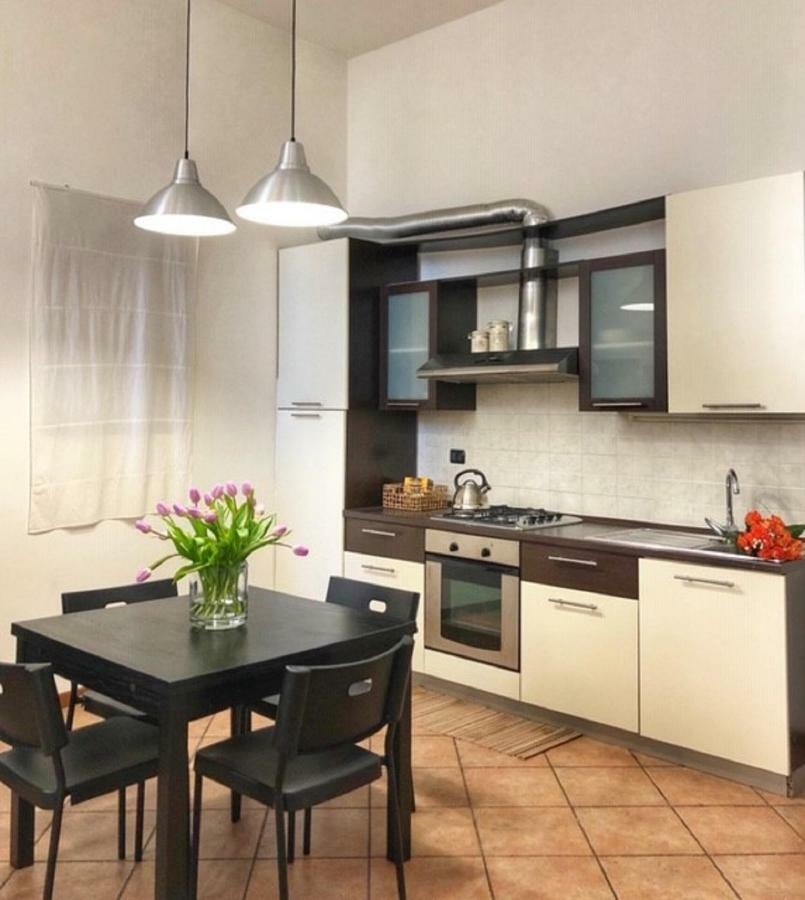 Cortile Del Forno Nel Centro Storico Leilighet Arona Eksteriør bilde